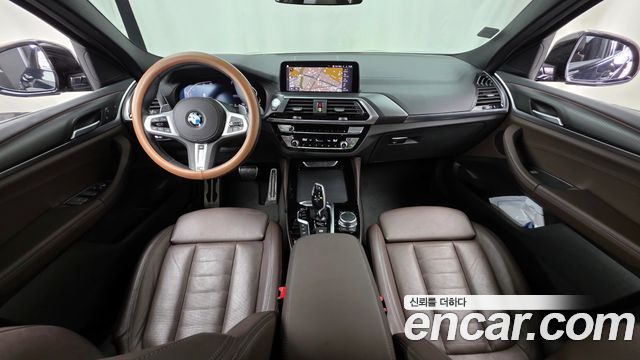 BMW X4 — interior