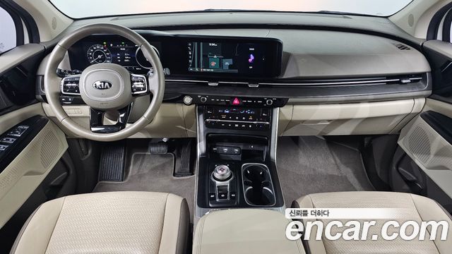 Kia Carnival — interior