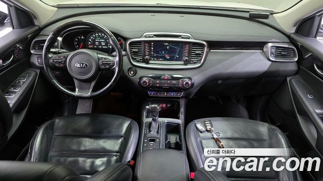 Kia Sorento — interior