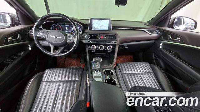 Genesis G70 — interior