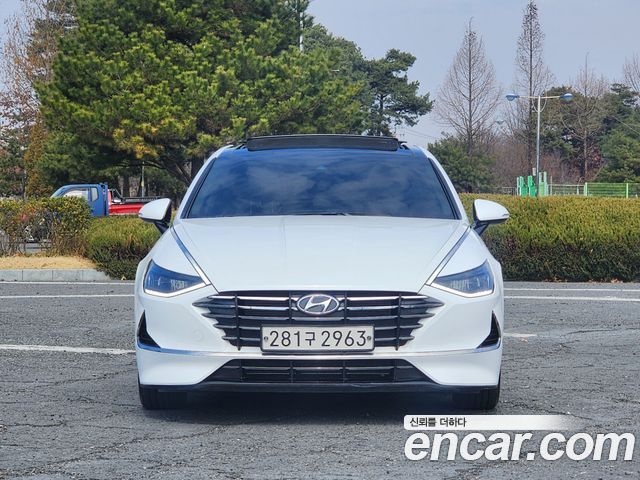 Hyundai Sonata — exterior