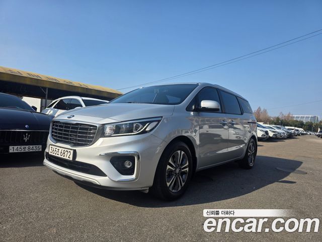 Kia Carnival — exterior