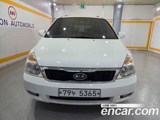 Kia Carnival — exterior