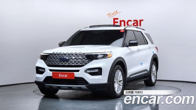 Ford Explorer — exterior
