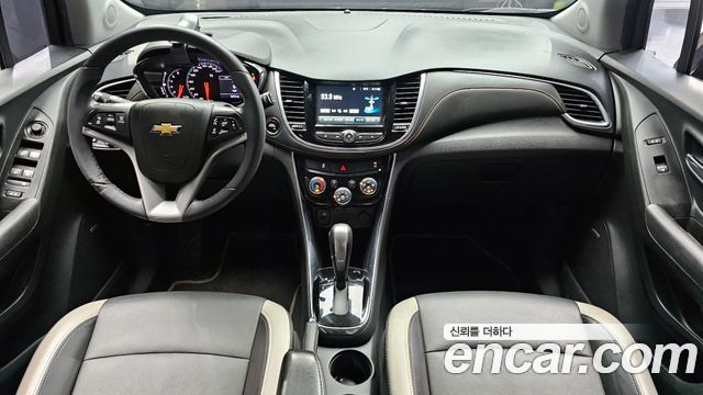 Chevrolet Korea Trax — interior