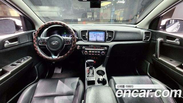 Kia Sportage — interior