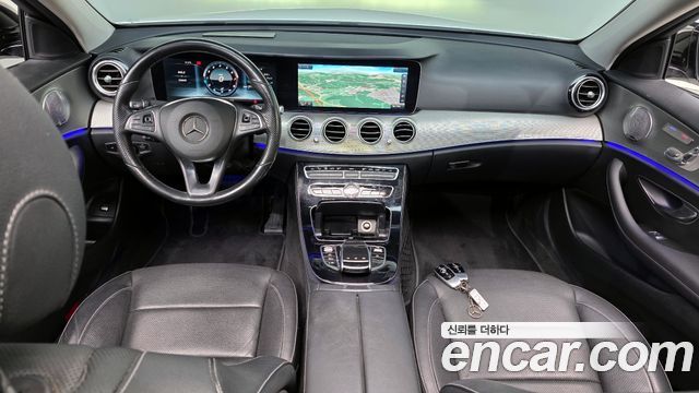 Mercedes-Benz E-Class — interior
