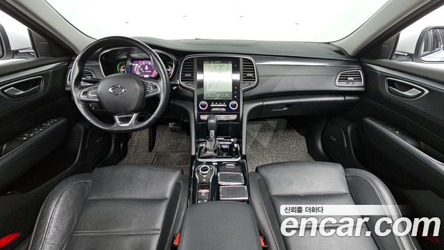 Renault Korea SM6 — interior