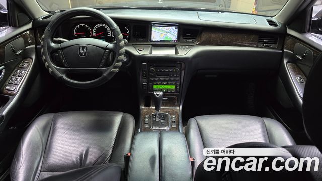 Hyundai Equus — interior