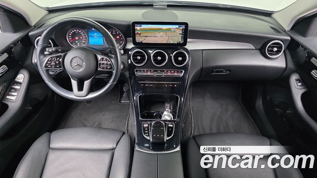 Mercedes-Benz C-Class — interior
