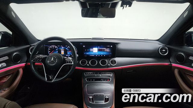 Mercedes-Benz E-Class — interior