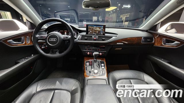 Audi A7 — interior