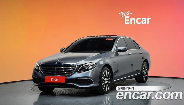 Mercedes-Benz E-Class — exterior