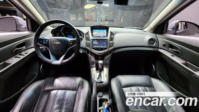 Chevrolet Korea Cruze — interior