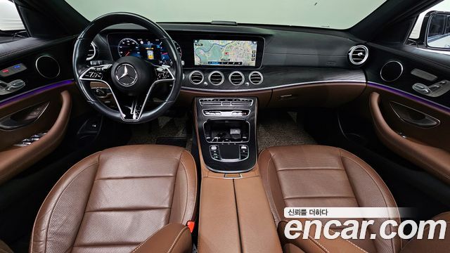 Mercedes-Benz E-Class — interior