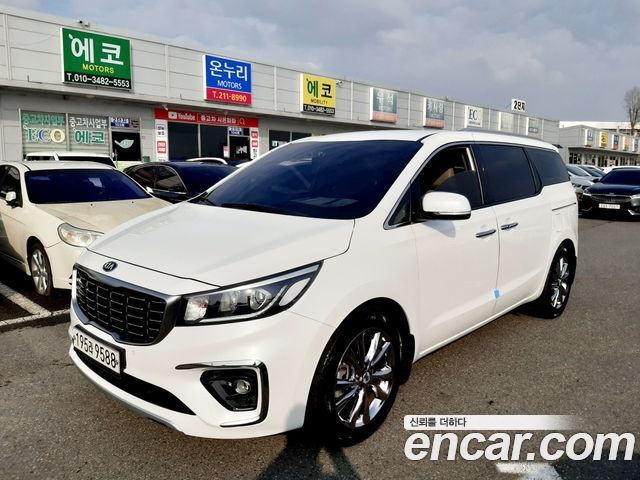 Kia Carnival — exterior