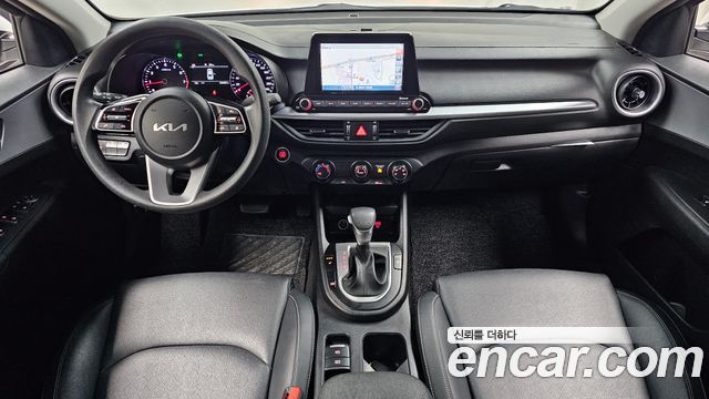 Kia K3 — interior