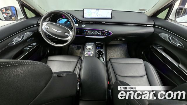 Genesis GV70 — interior