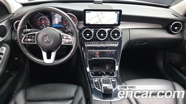 Mercedes-Benz C-Class — interior
