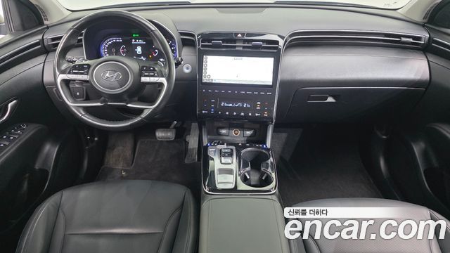 Hyundai Tucson — interior