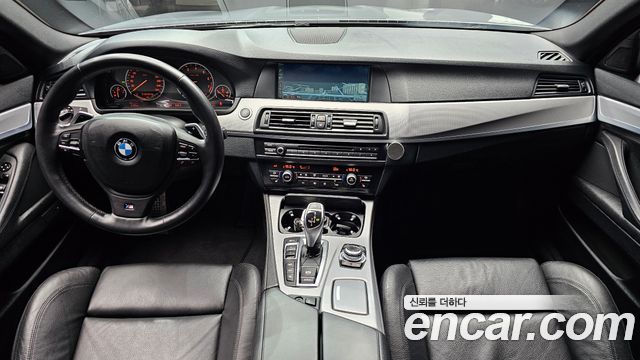 BMW 5 Series — interior