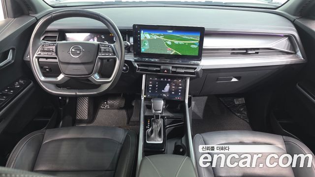 KG Mobility Torres — interior