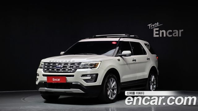 Ford Explorer — exterior