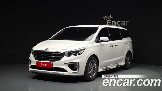 Kia Carnival — exterior