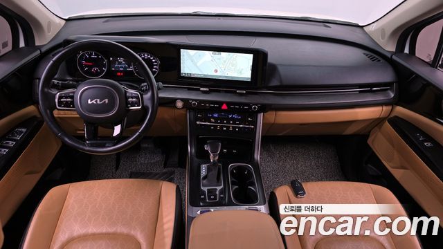 Kia Carnival — interior