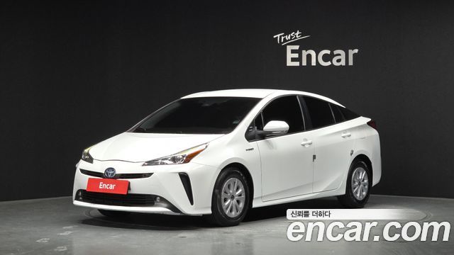 Toyota Prius — exterior