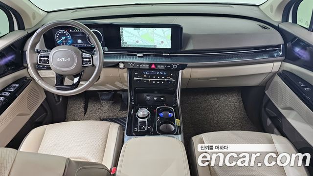 Kia Carnival — interior