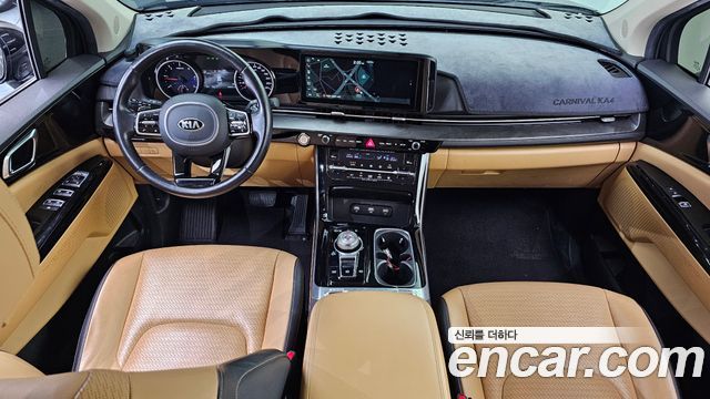 Kia Carnival — interior