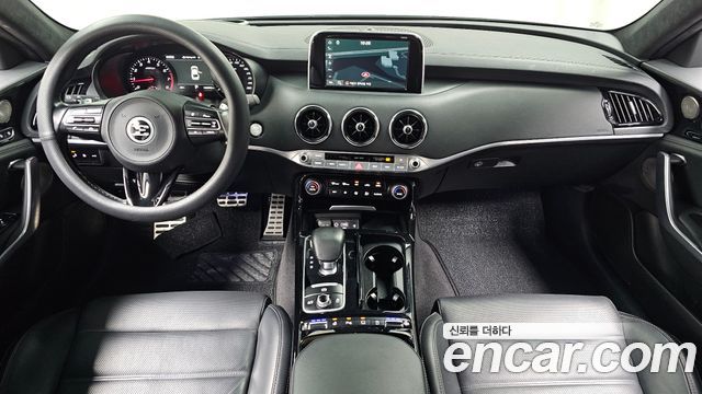 Kia Stinger — interior