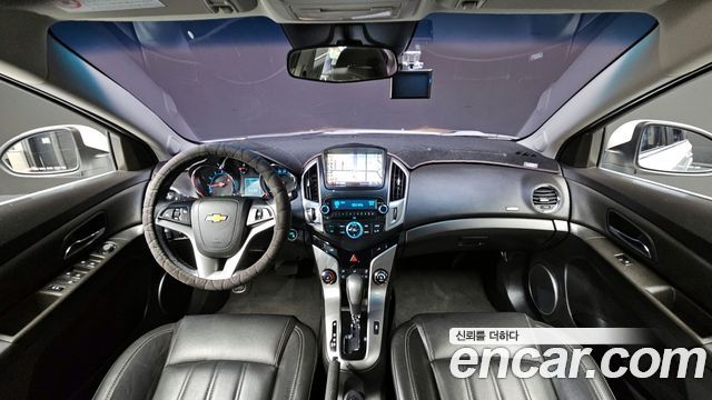 Chevrolet Korea Cruze — interior