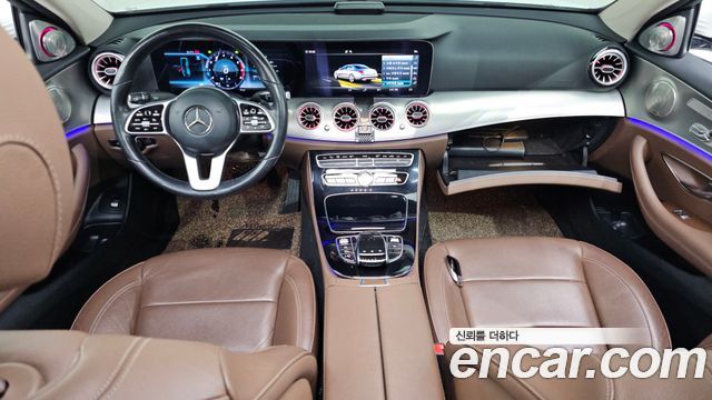 Mercedes-Benz E-Class — interior