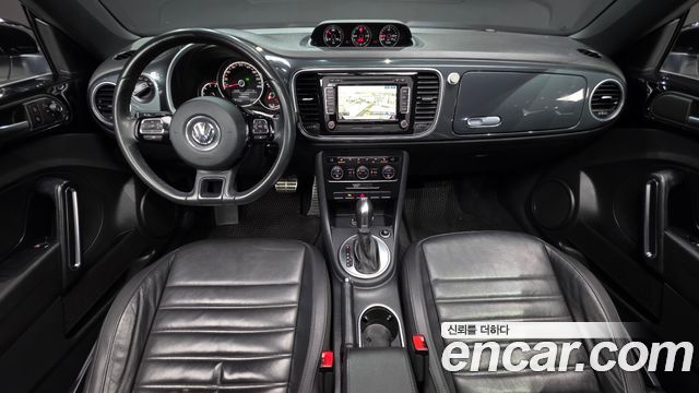 Volkswagen Beetle — interior