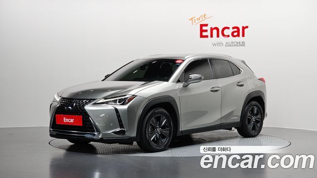 Lexus UX — exterior