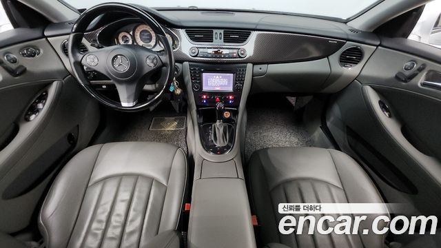 Mercedes-Benz CLS-Class — interior