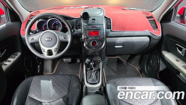 Kia Soul — interior