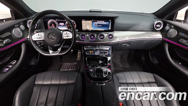 Mercedes-Benz E-Class — interior
