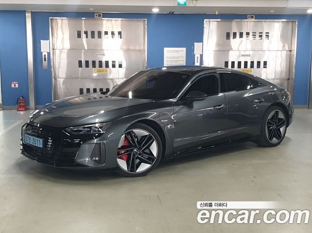 Audi RS e-tron GT — exterior