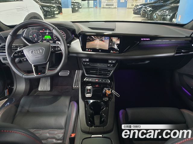 Audi RS e-tron GT — interior
