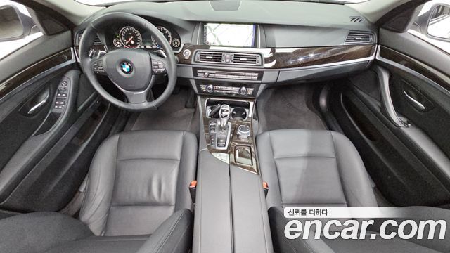 BMW 5 Series — interior