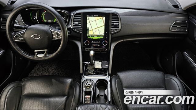Renault Korea SM6 — interior