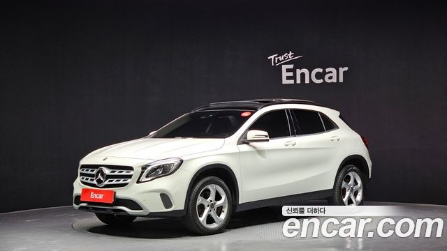 Mercedes-Benz GLA-Class — exterior