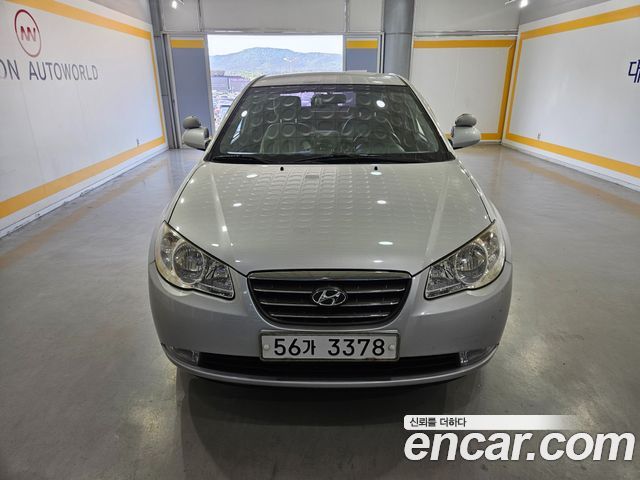 Hyundai Avante — exterior