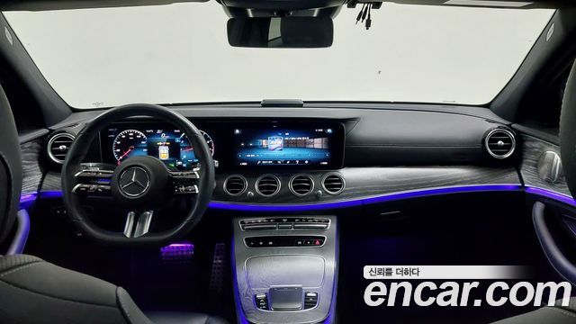Mercedes-Benz E-Class — interior