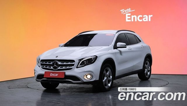 Mercedes-Benz GLA-Class — exterior