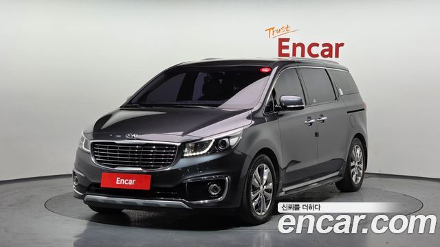 Kia Carnival — exterior