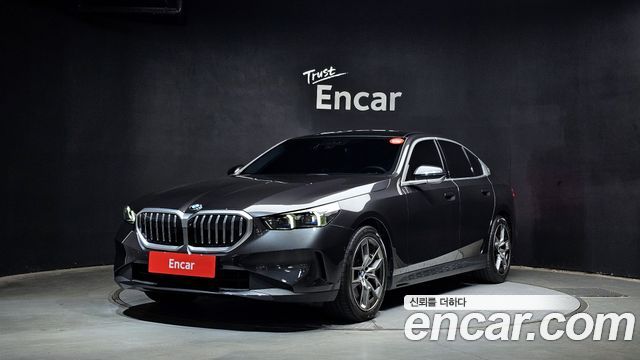 BMW 5 Series — exterior